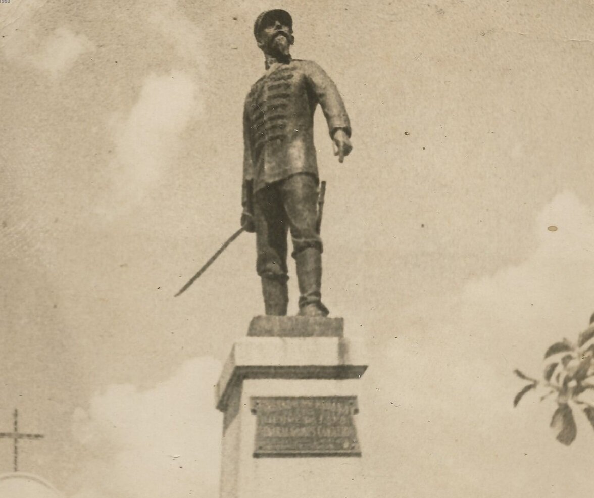 Estátua de General Carneiro, na Lapa - 1950