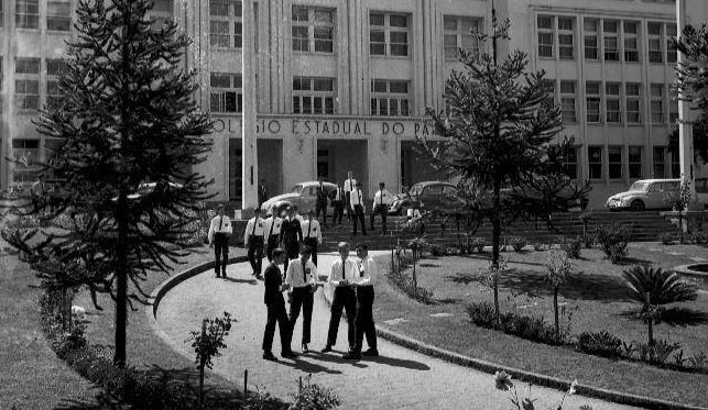 Entrada do Colégio Estadual do Paraná - Década de 1970