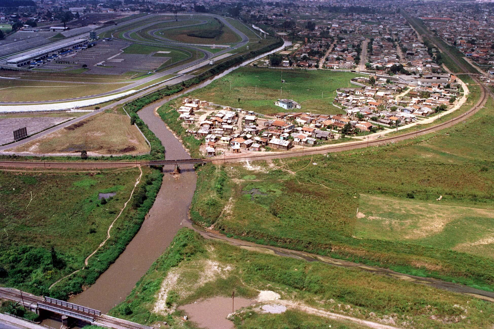 Vista aérea do Cajuru - março de 1999