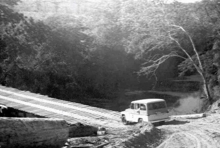 Rodovia do Café, em Imbaú - Década de 1960